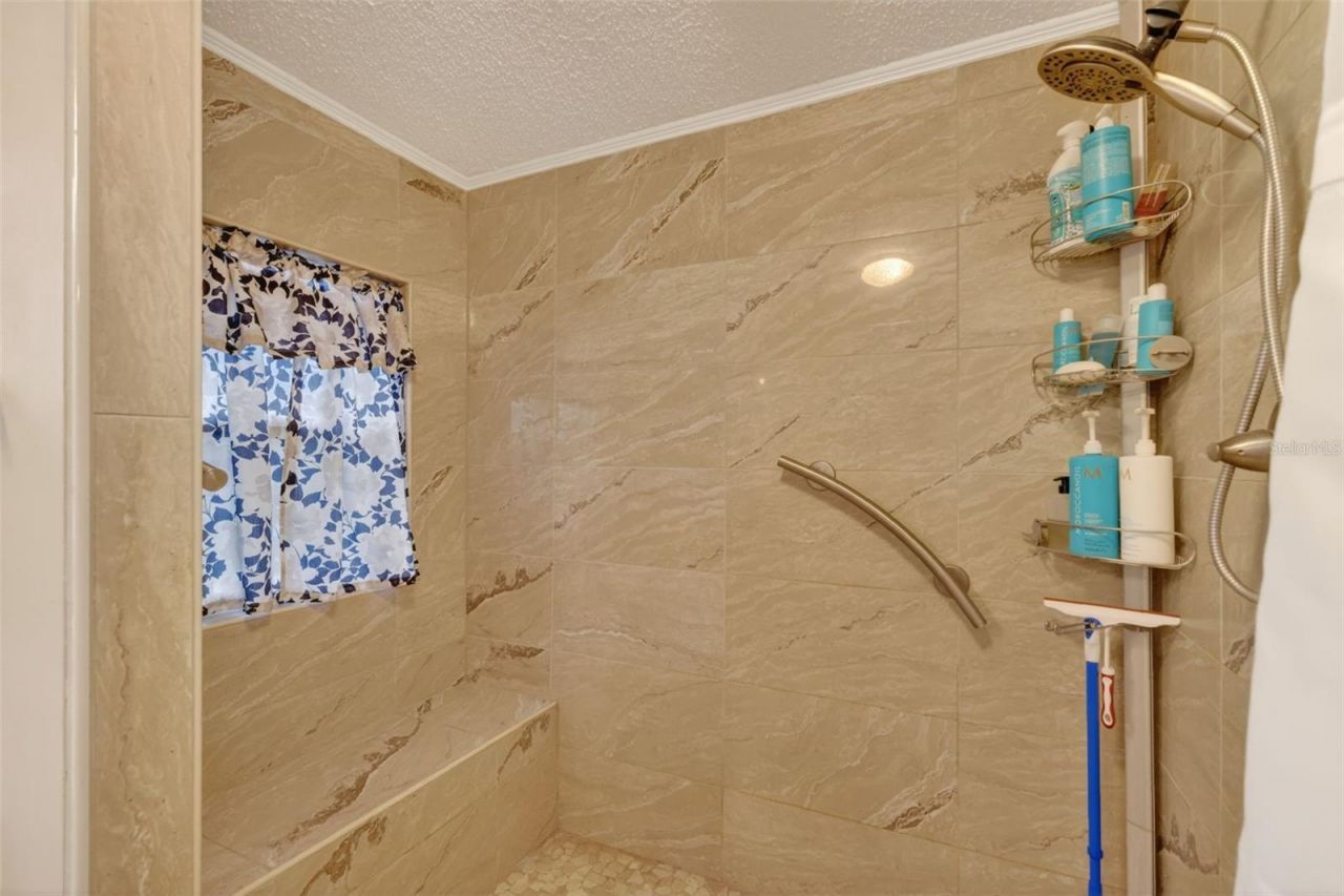 705 Devon Drive, Lady Lake, FL 32159 Photo