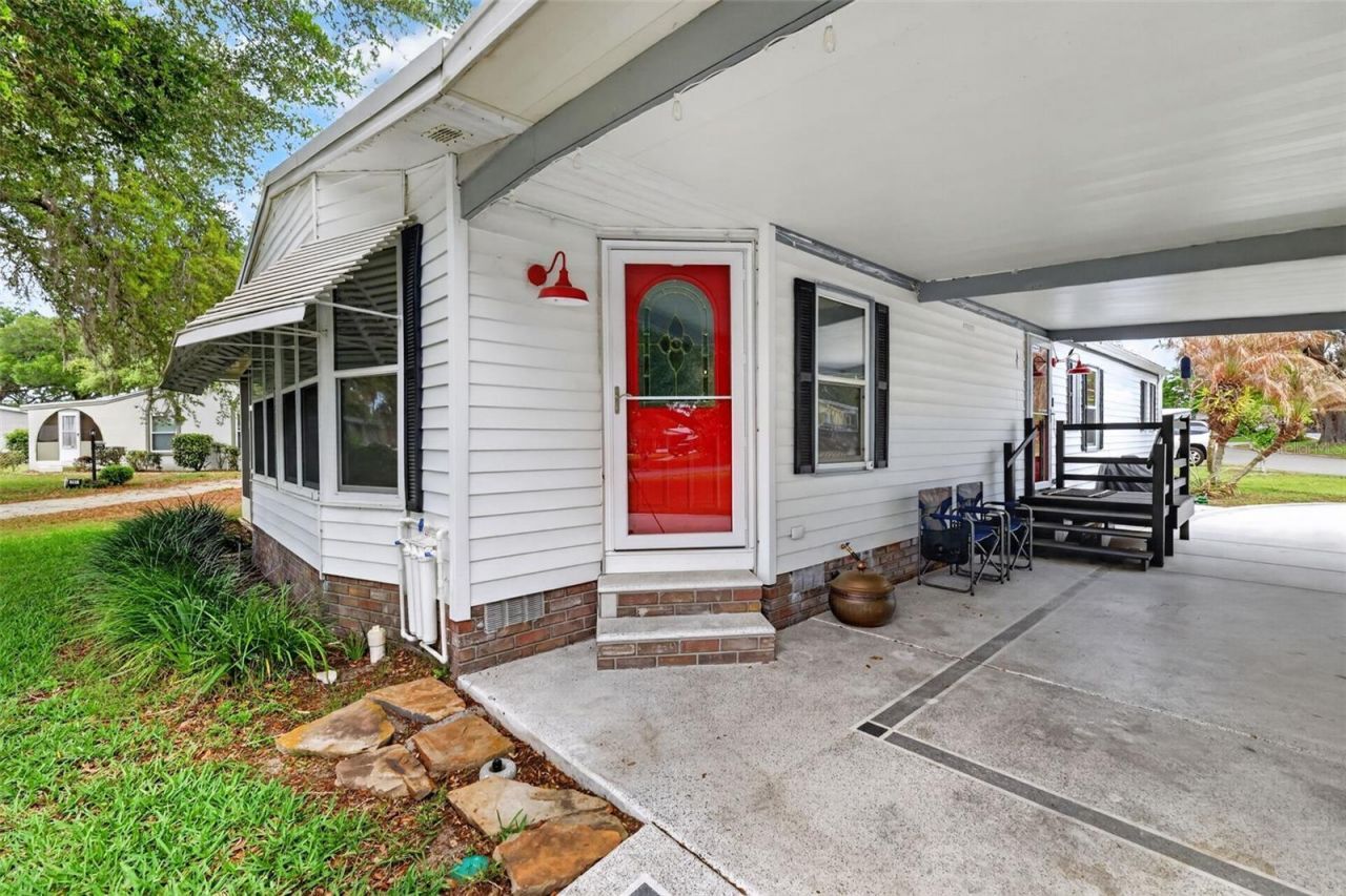 705 Devon Drive, Lady Lake, FL 32159 Photo