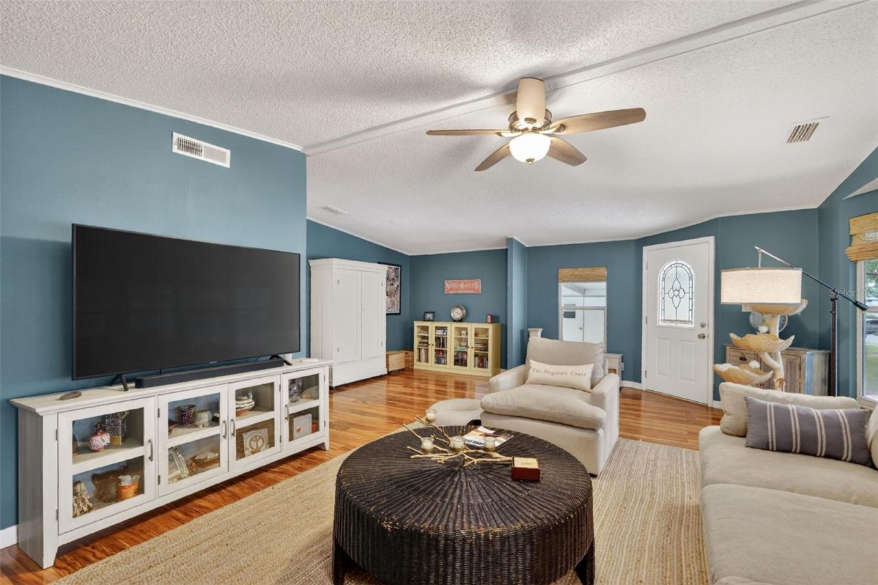 705 Devon Drive, Lady Lake, FL 32159 Photo