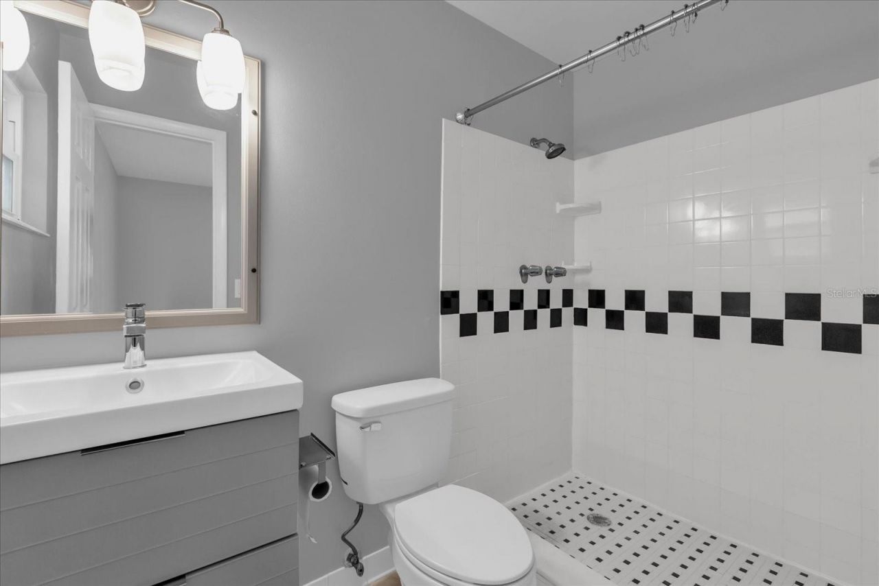 1412 S Oxalis Avenue , Orlando, FL 32807 Photo