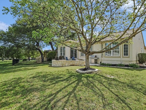 305 Rosecliff DR, Georgetown, TX 78633