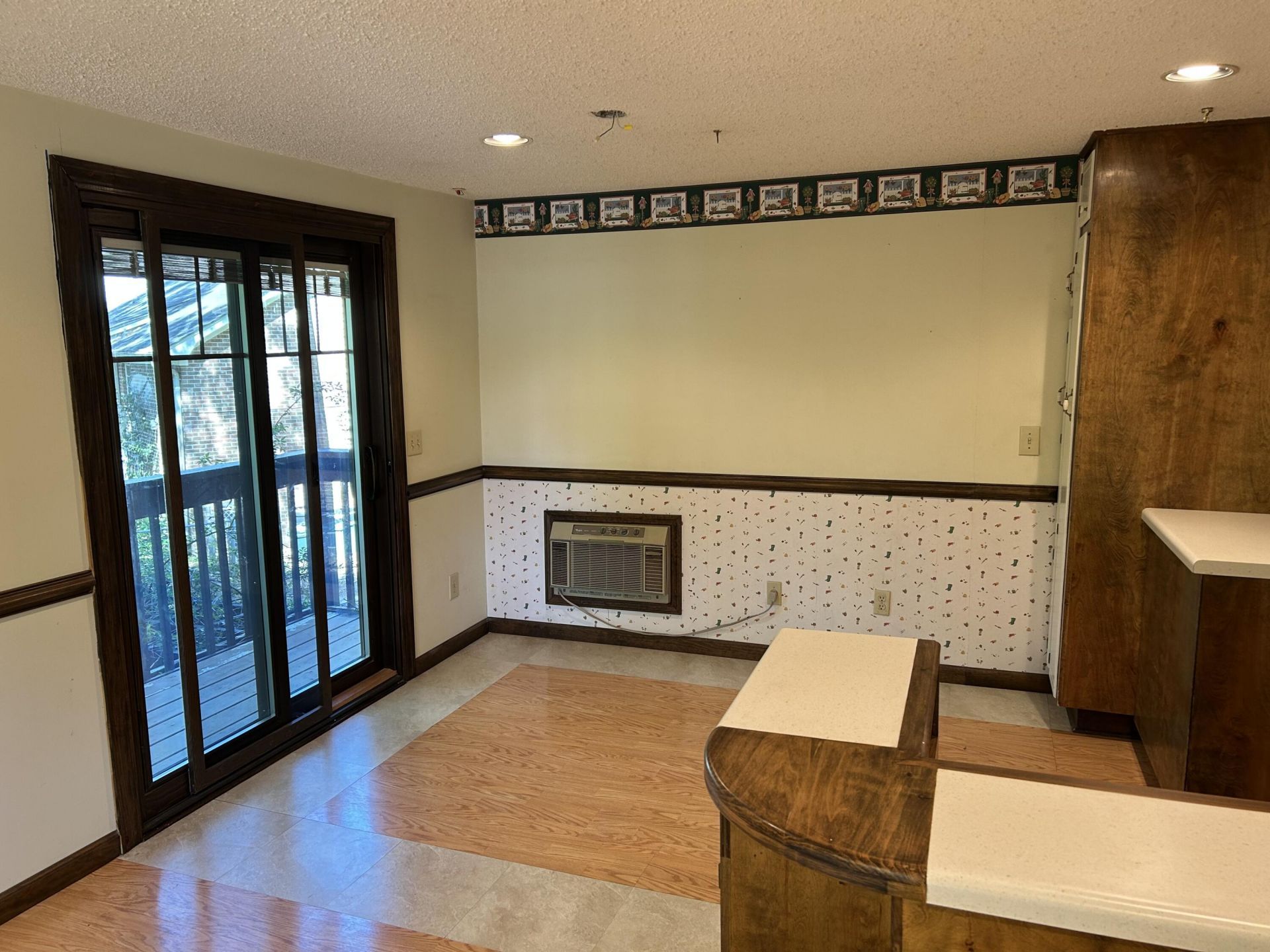 101 Timberlake Court Photo 12