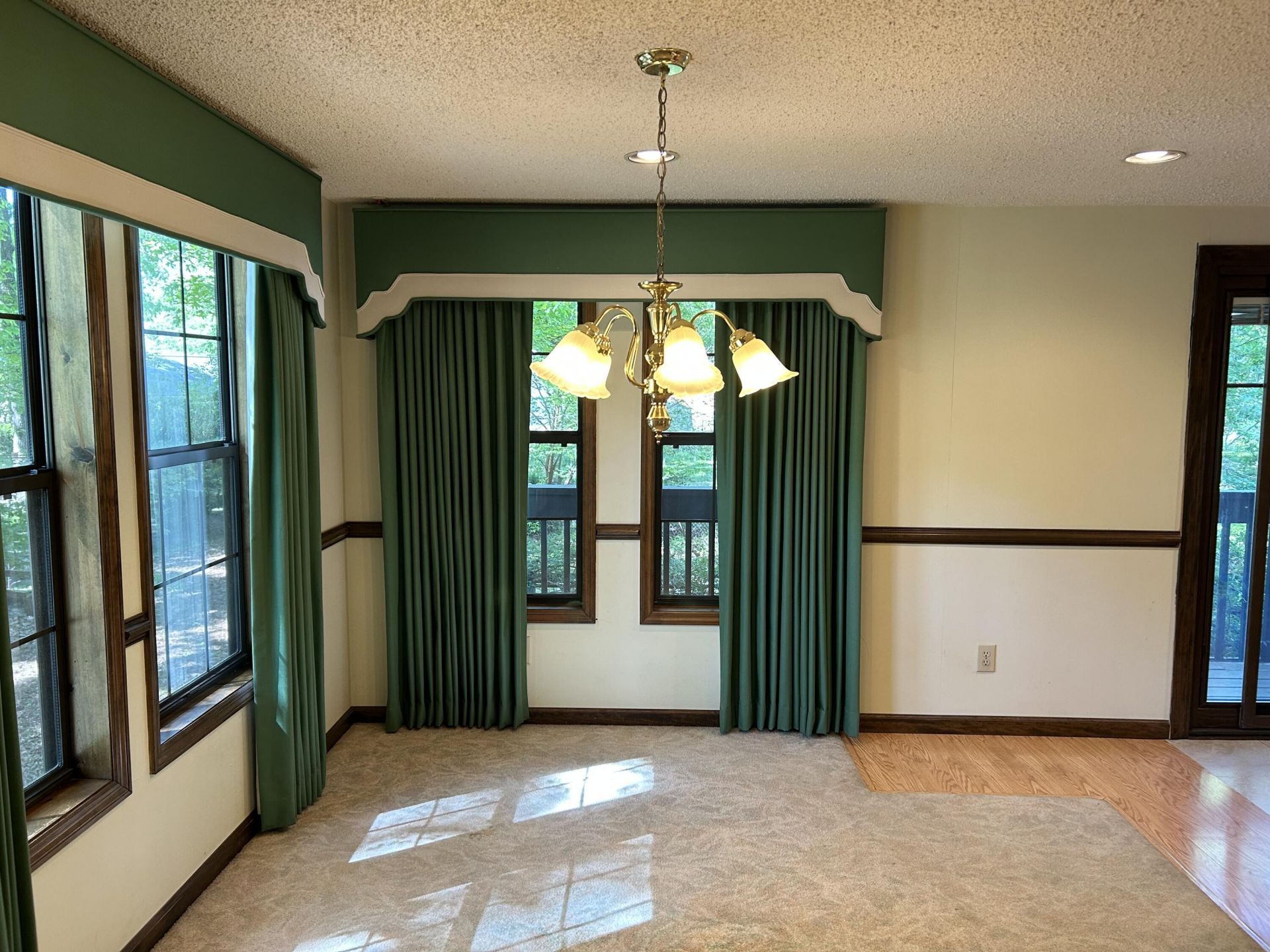 101 Timberlake Court Photo 13