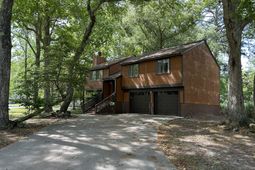 101 Timberlake Court photo 4