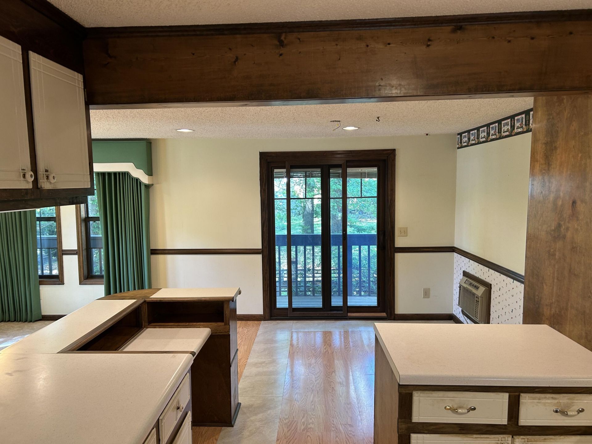 101 Timberlake Court Photo 8