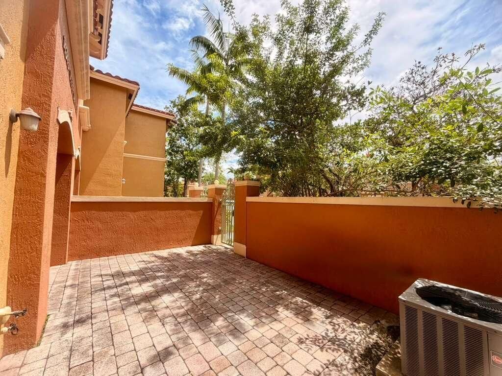 14363 SW 11th Street, Unit 2603, Pembroke Pines, FL 33027 Photo