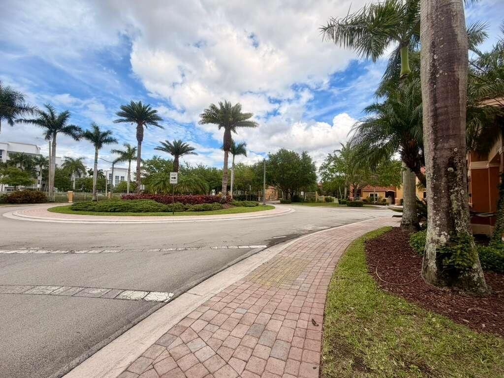 14363 SW 11th Street, Unit 2603, Pembroke Pines, FL 33027 Photo
