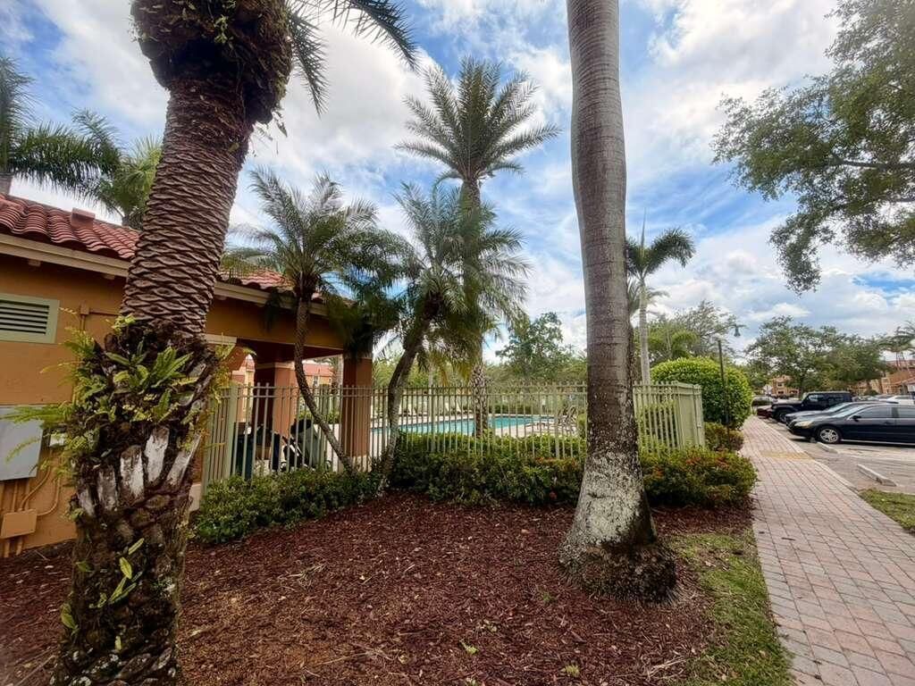 14363 SW 11th Street, Unit 2603, Pembroke Pines, FL 33027 Photo