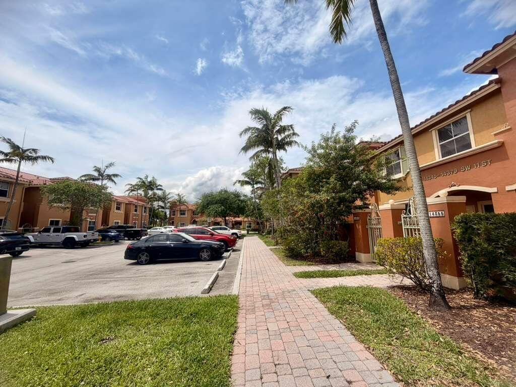 14363 SW 11th Street, Unit 2603, Pembroke Pines, FL 33027 Photo