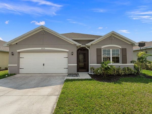 10850 SW Pacini Way, Port St. Lucie, FL 34987