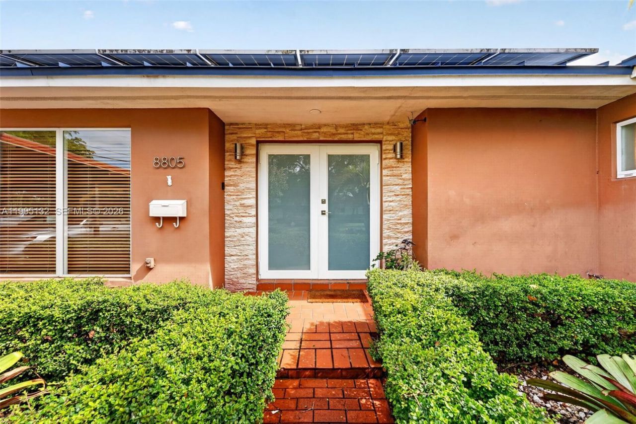 8805 SW 81st St, Miami, FL 33173 Photo