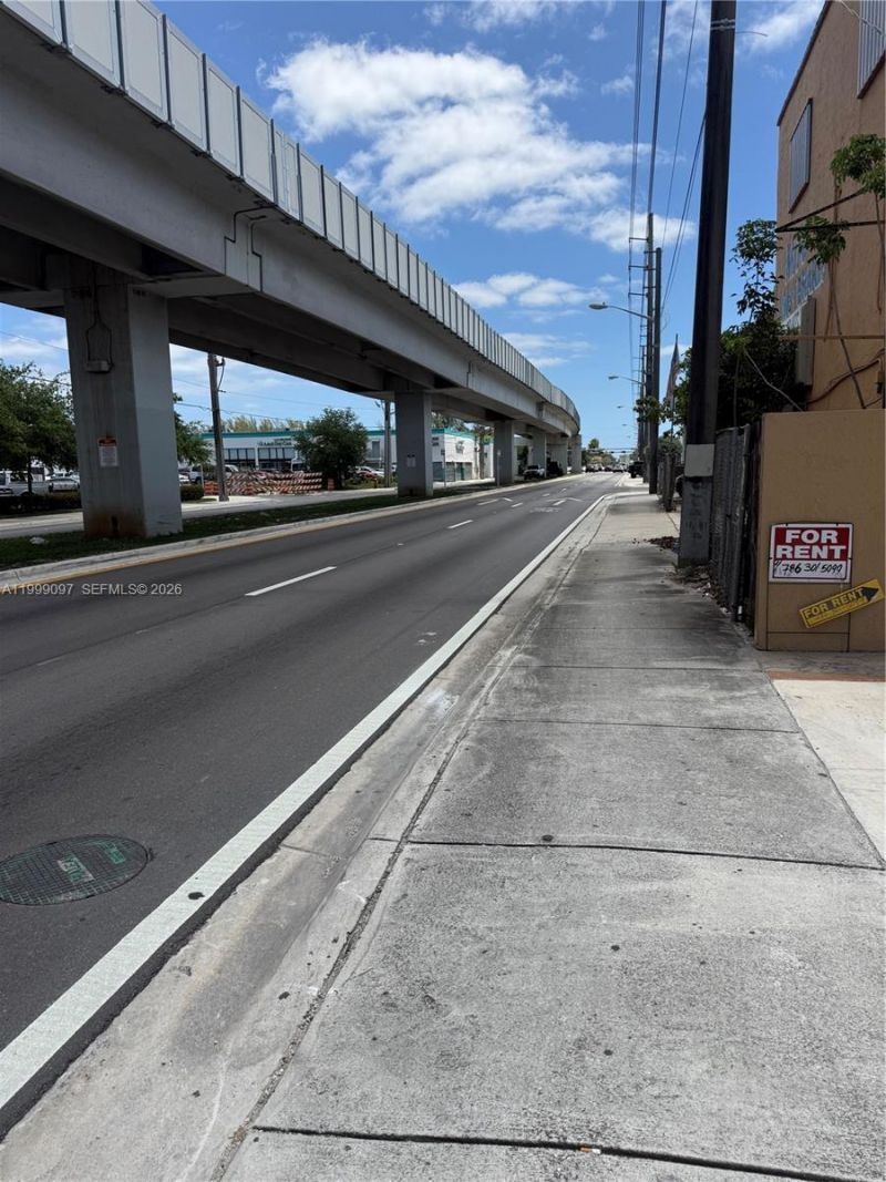 128 W 21st St, Unit 202, Hialeah, FL 33010 Photo