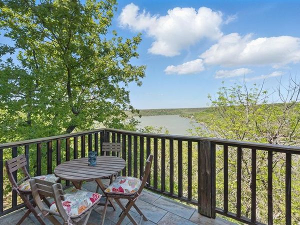 2775 S Lakeview Drive, Gordon, TX 76453