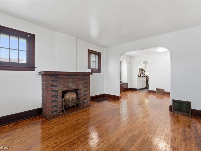 829 Indian Trail, Akron, OH 44314 Photo 10