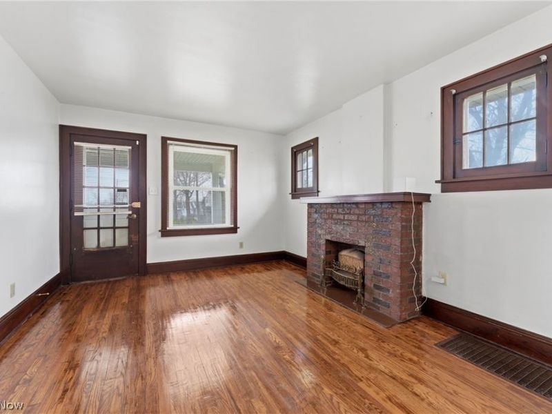 829 Indian Trail, Akron, OH 44314 Photo 12