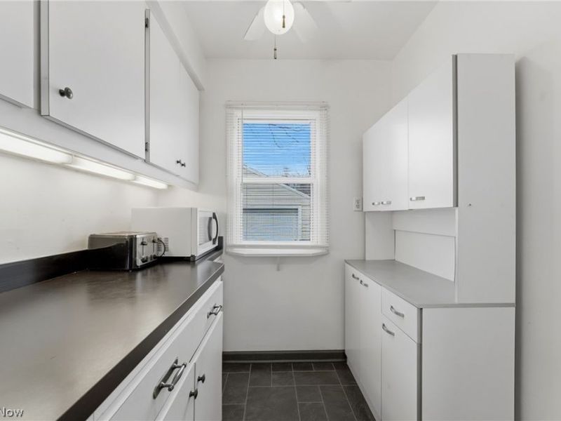 829 Indian Trail, Akron, OH 44314 Photo 12