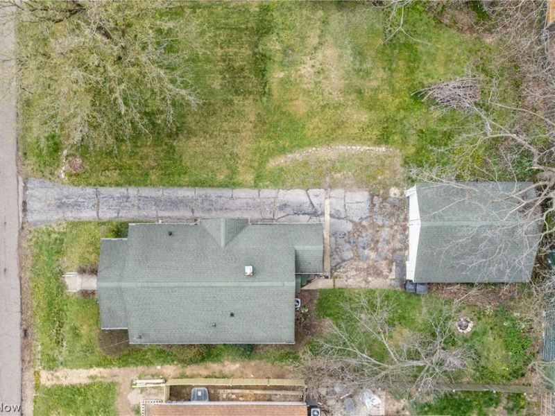 829 Indian Trail, Akron, OH 44314 Photo 26