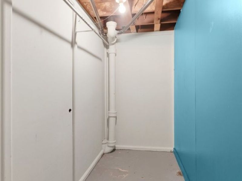 829 Indian Trail, Akron, OH 44314 Photo 28