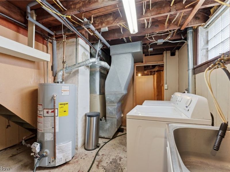 829 Indian Trail, Akron, OH 44314 Photo 31