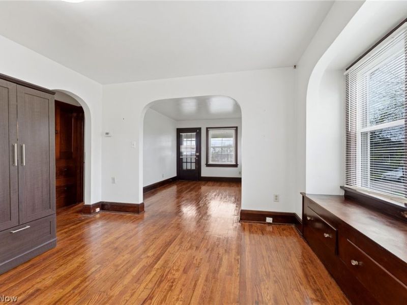 829 Indian Trail, Akron, OH 44314 Photo 5