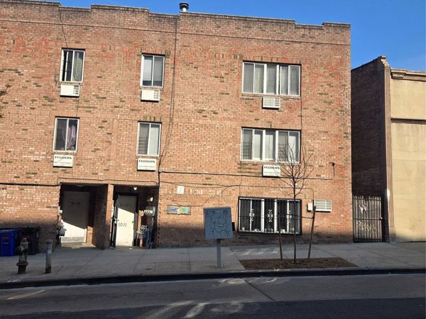 1011 Boston Road , Bronx, NY 10456