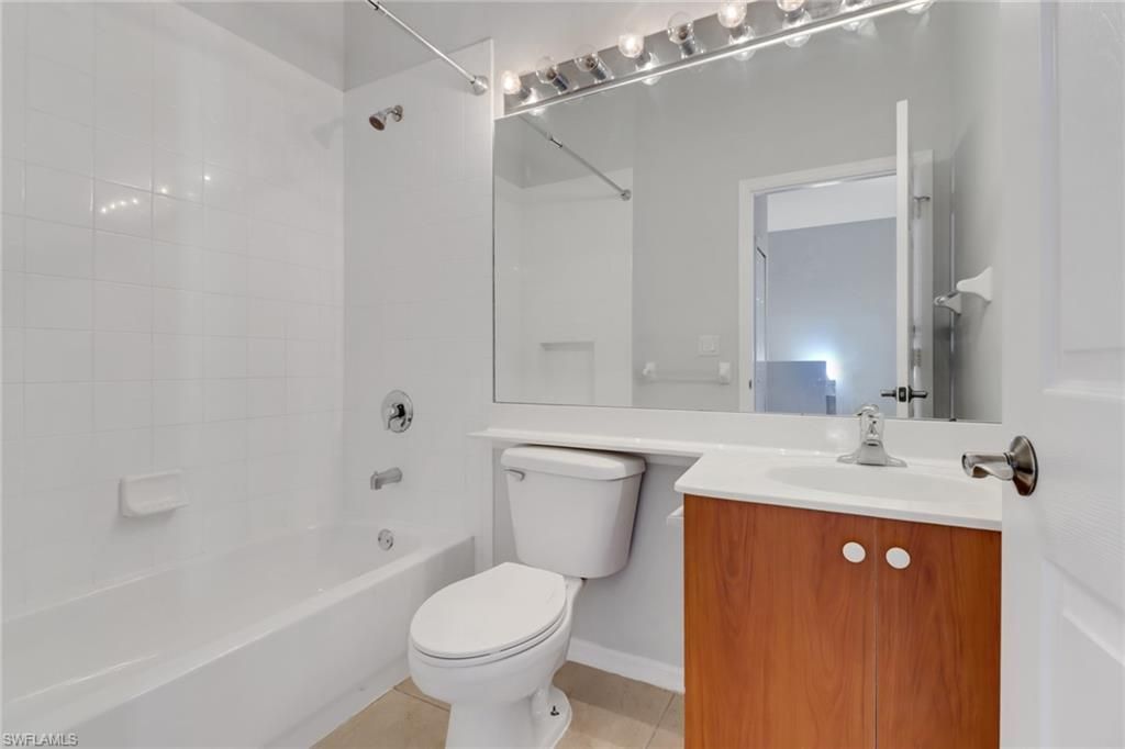 15243 Summit Place Cir, Unit 247, Naples, FL 34119 Photo