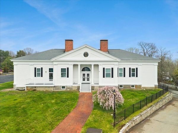 580 Washington St, Easton, MA 02375