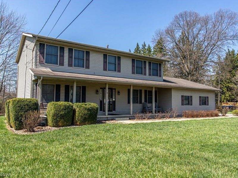 900 McArthur Drive, Girard, OH 44420 Photo 2