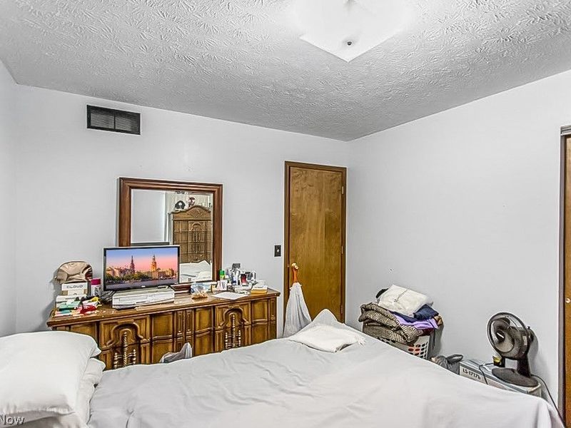 900 McArthur Drive, Girard, OH 44420 Photo 21