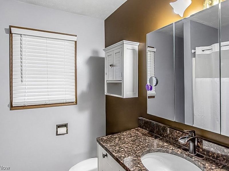 900 McArthur Drive, Girard, OH 44420 Photo 28