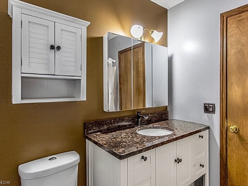 900 McArthur Drive, Girard, OH 44420 Photo 29