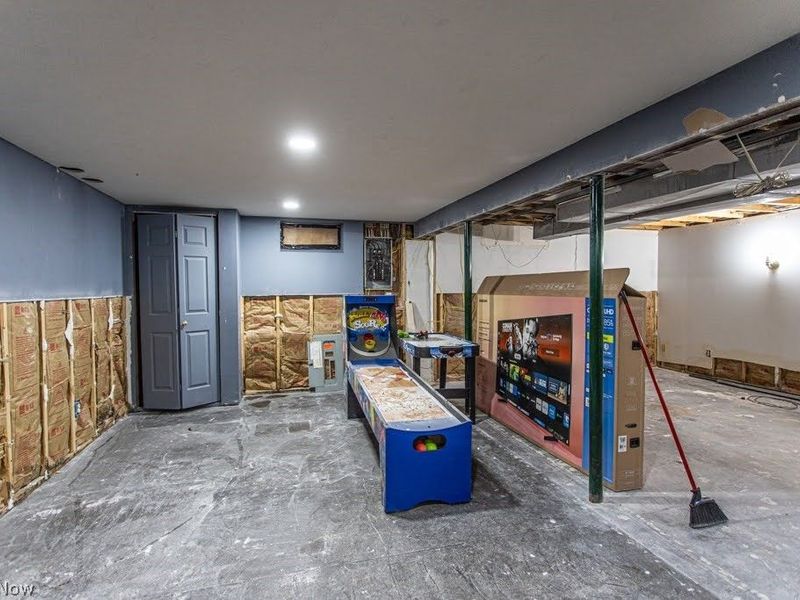 900 McArthur Drive, Girard, OH 44420 Photo 31