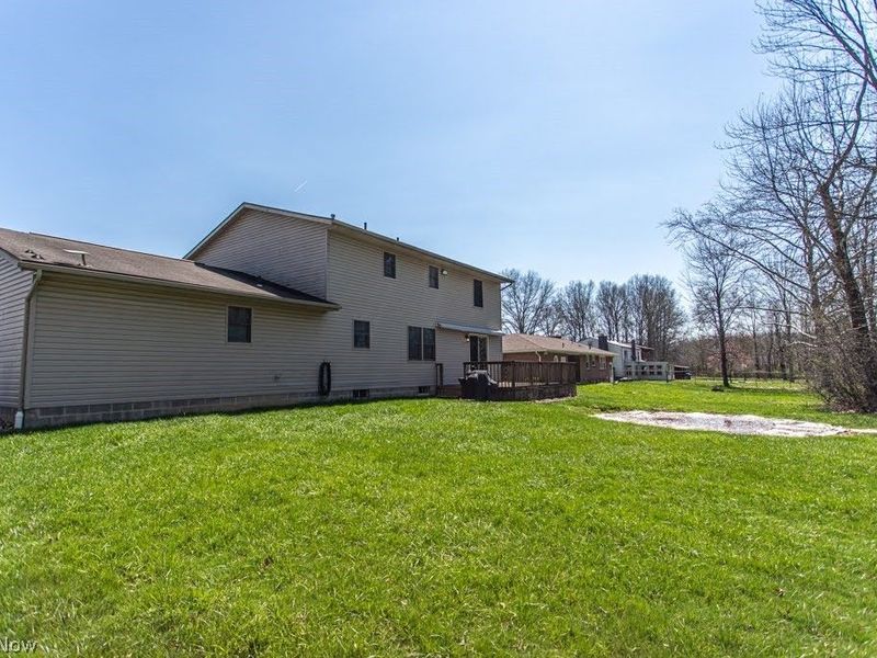 900 McArthur Drive, Girard, OH 44420 Photo 34