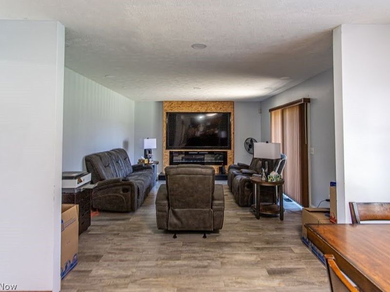 900 McArthur Drive, Girard, OH 44420 Photo 4