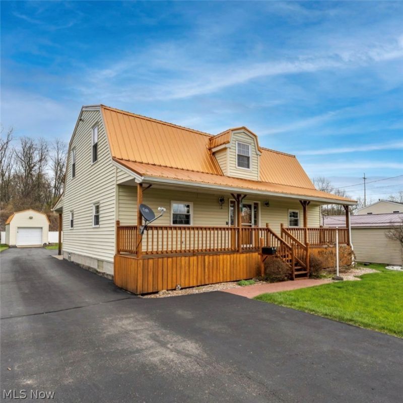 17 E Franklin Street, Newton Falls, OH 44444