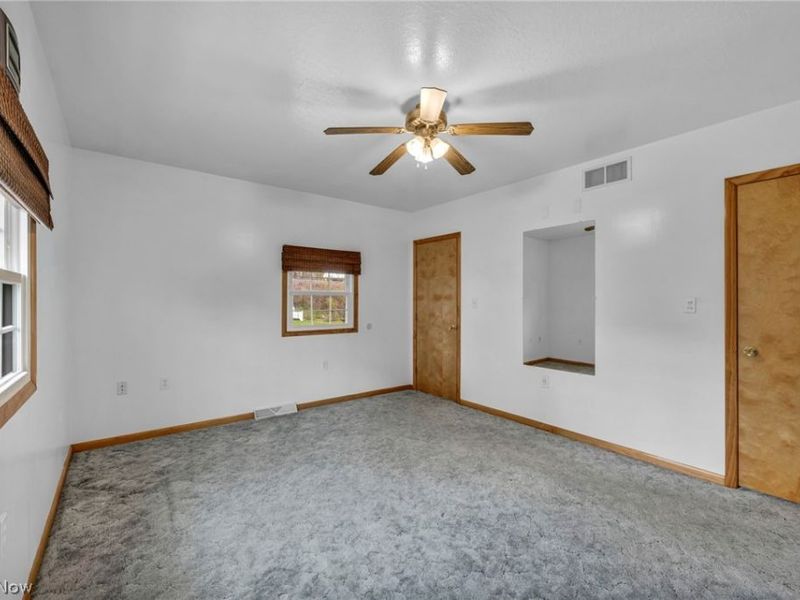 17 E Franklin Street, Newton Falls, OH 44444 Photo 12