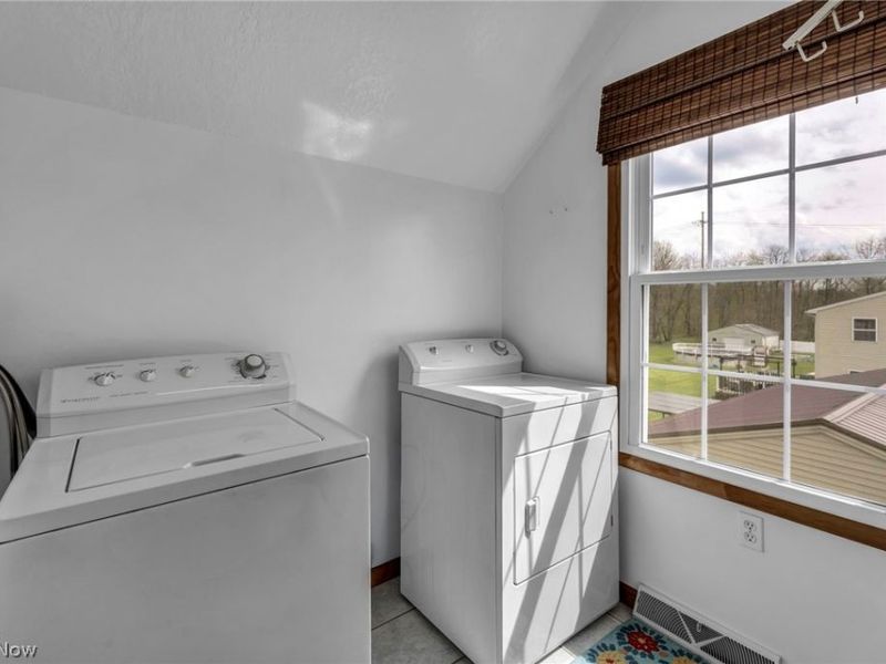 17 E Franklin Street, Newton Falls, OH 44444 Photo 18