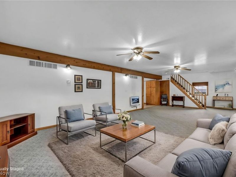 17 E Franklin Street, Newton Falls, OH 44444 Photo 8