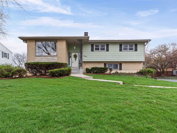 6543 Stough Street , Willowbrook, IL 60527