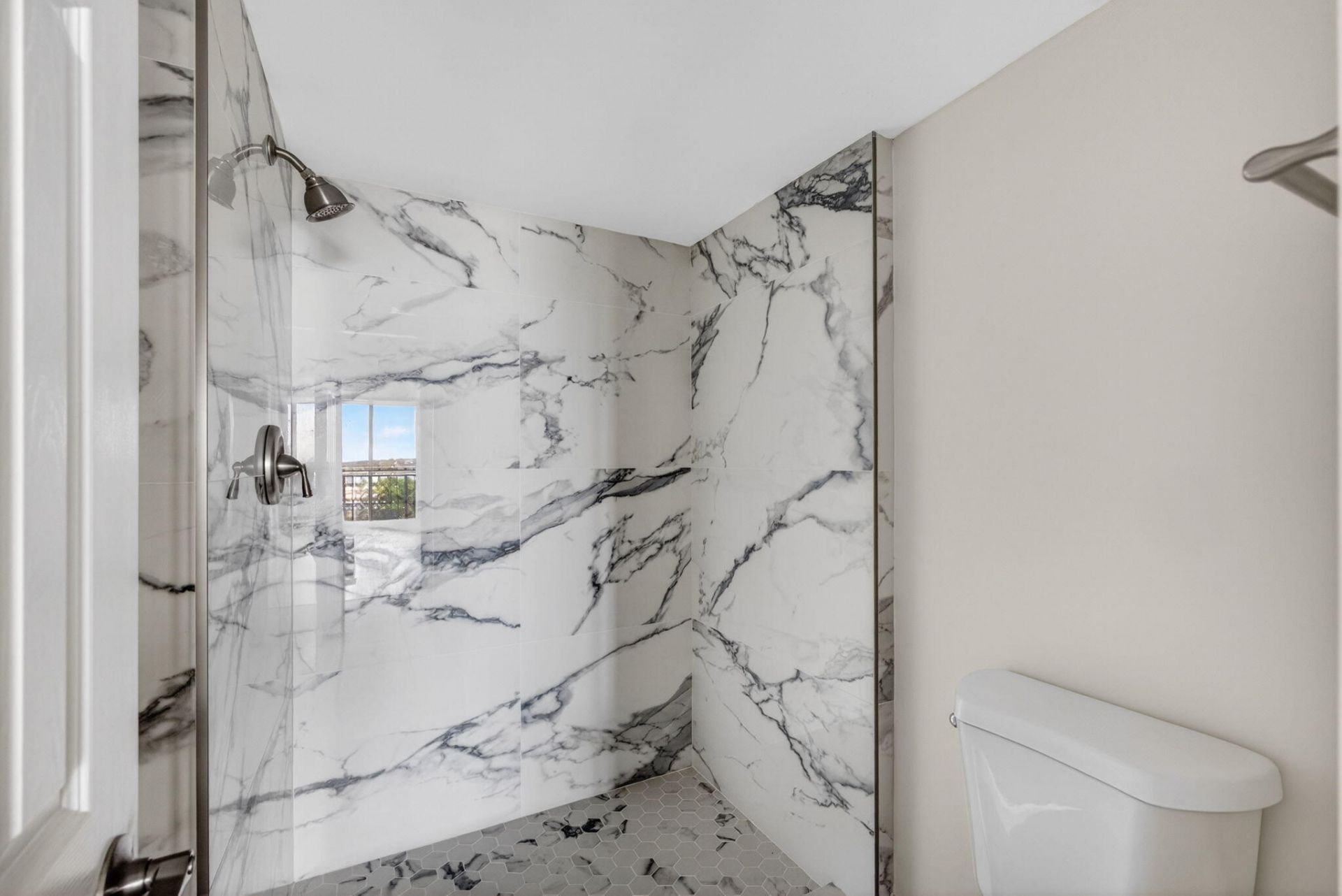 136 Lakeshore Drive, Unit 511, North Palm Beach, FL 33408 Photo