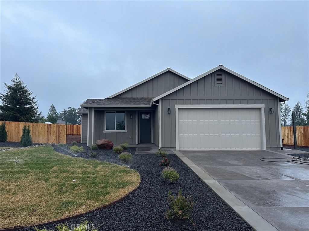 5572 Heavenly Place, Paradise, CA 95969 Main Photo