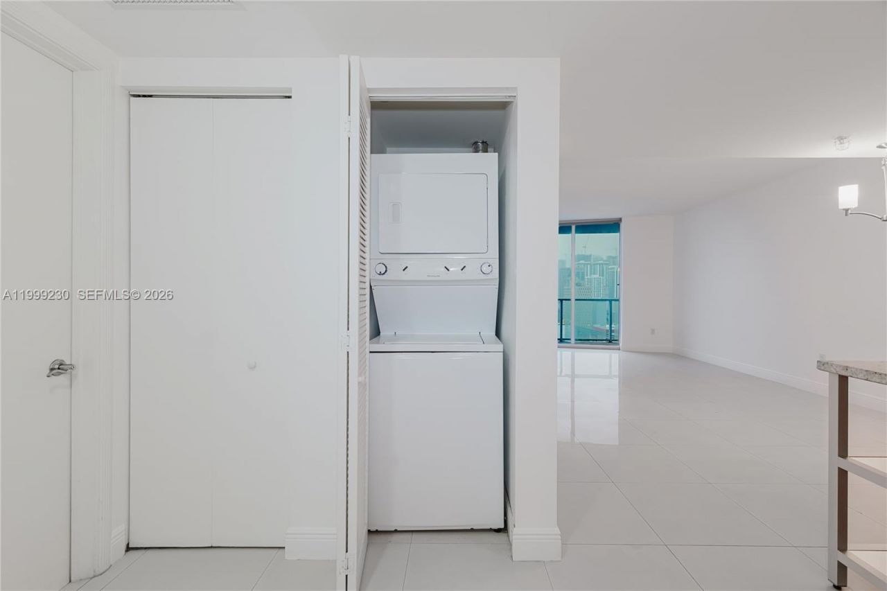 185 SW 7th St, Unit 2007, Miami, FL 33130 Photo