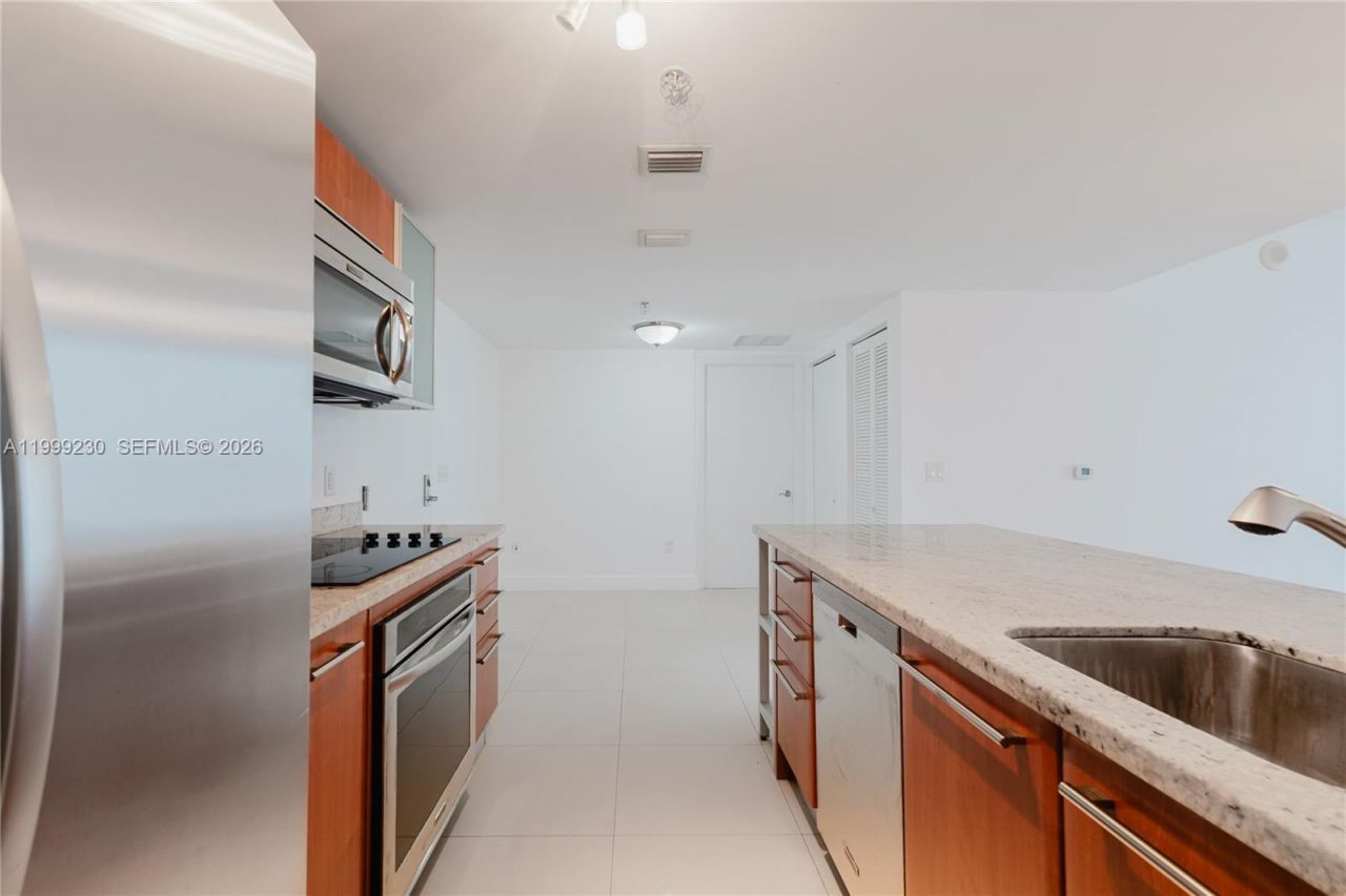 185 SW 7th St, Unit 2007, Miami, FL 33130 Photo
