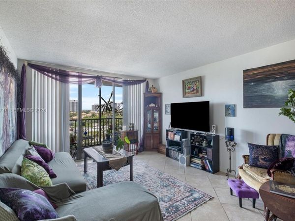 3475 N Country Club Dr , Unit 619, Aventura, FL 33180