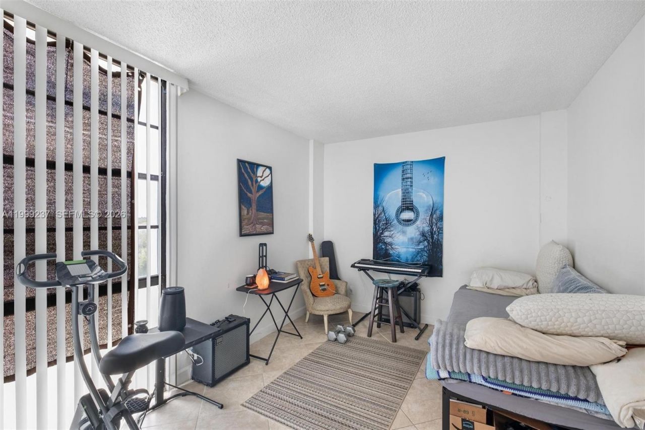 3475 N Country Club Dr , Unit 619, Aventura, FL 33180 Photo