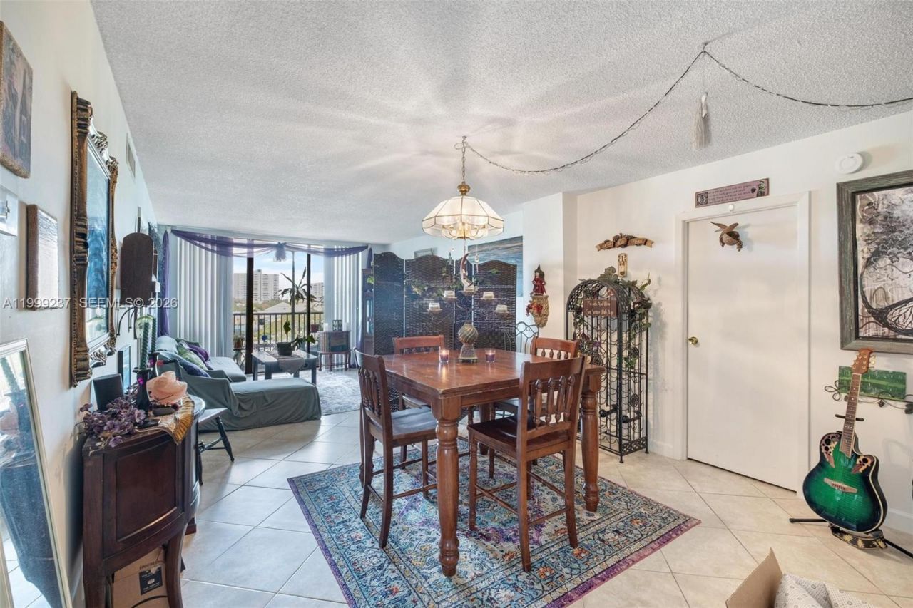 3475 N Country Club Dr , Unit 619, Aventura, FL 33180 Photo