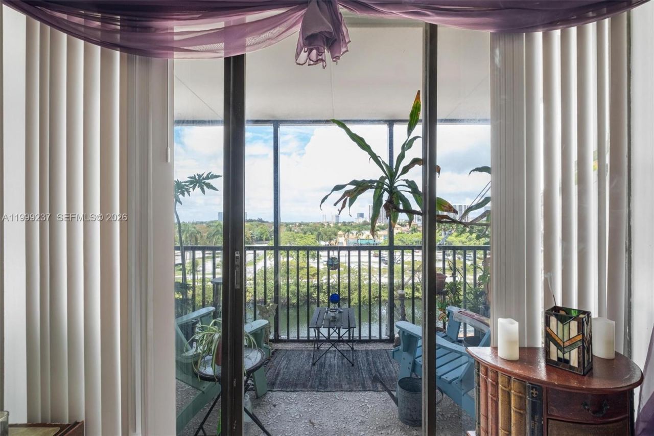 3475 N Country Club Dr , Unit 619, Aventura, FL 33180 Photo