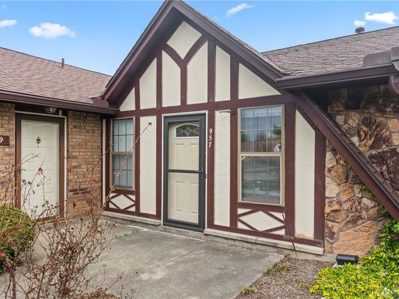 957 Pine Needles Drive, Centerville, OH 45458 Photo 31