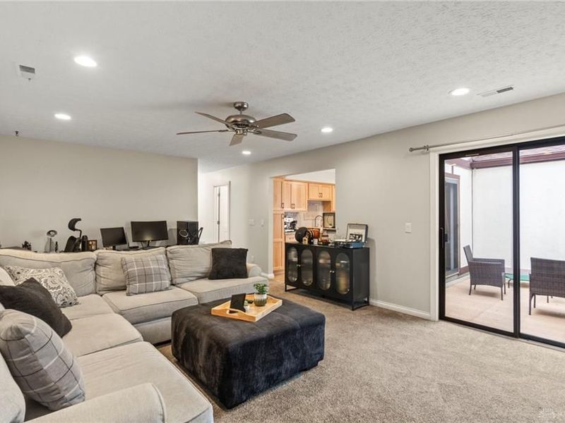 957 Pine Needles Drive, Centerville, OH 45458 Photo 5