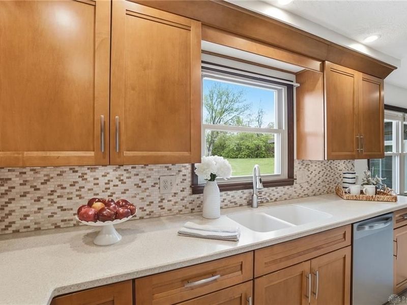 1650 E Slater Court, Beavercreek Township, OH 45385 Photo 8